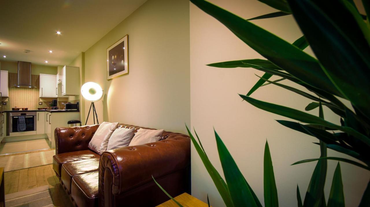Superb City Center 1 Or 2 Bedroom Apts King Bed Southampton Eksteriør bilde
