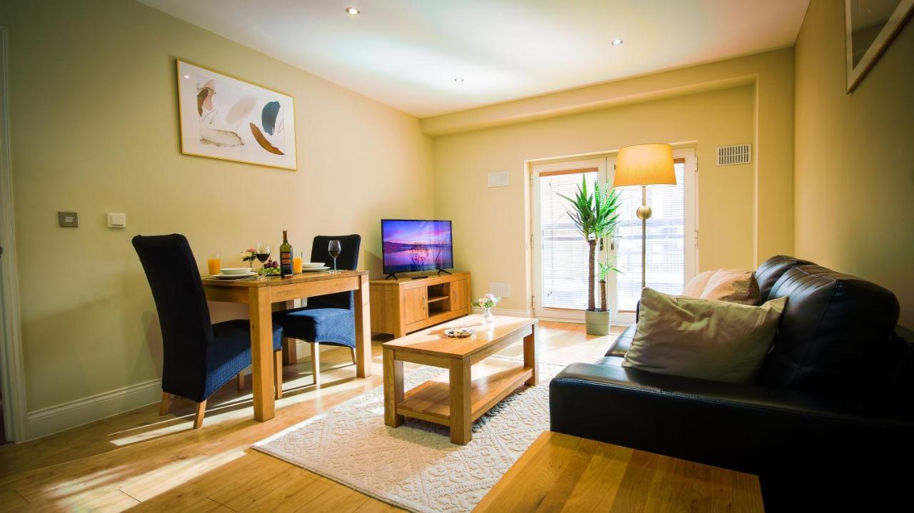 Superb City Center 1 Or 2 Bedroom Apts King Bed Southampton Eksteriør bilde